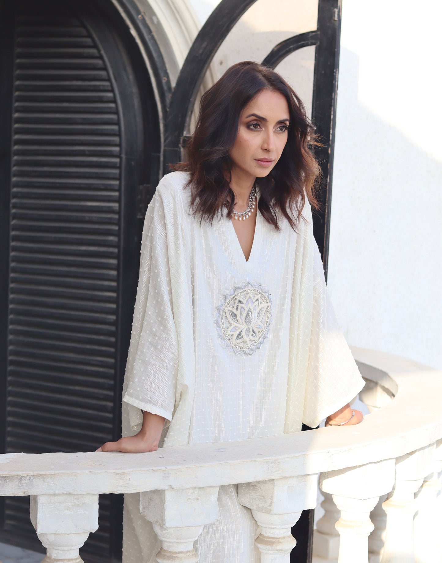 White lotus kaftan