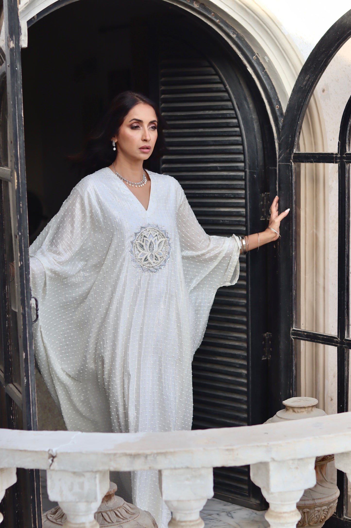 White lotus kaftan