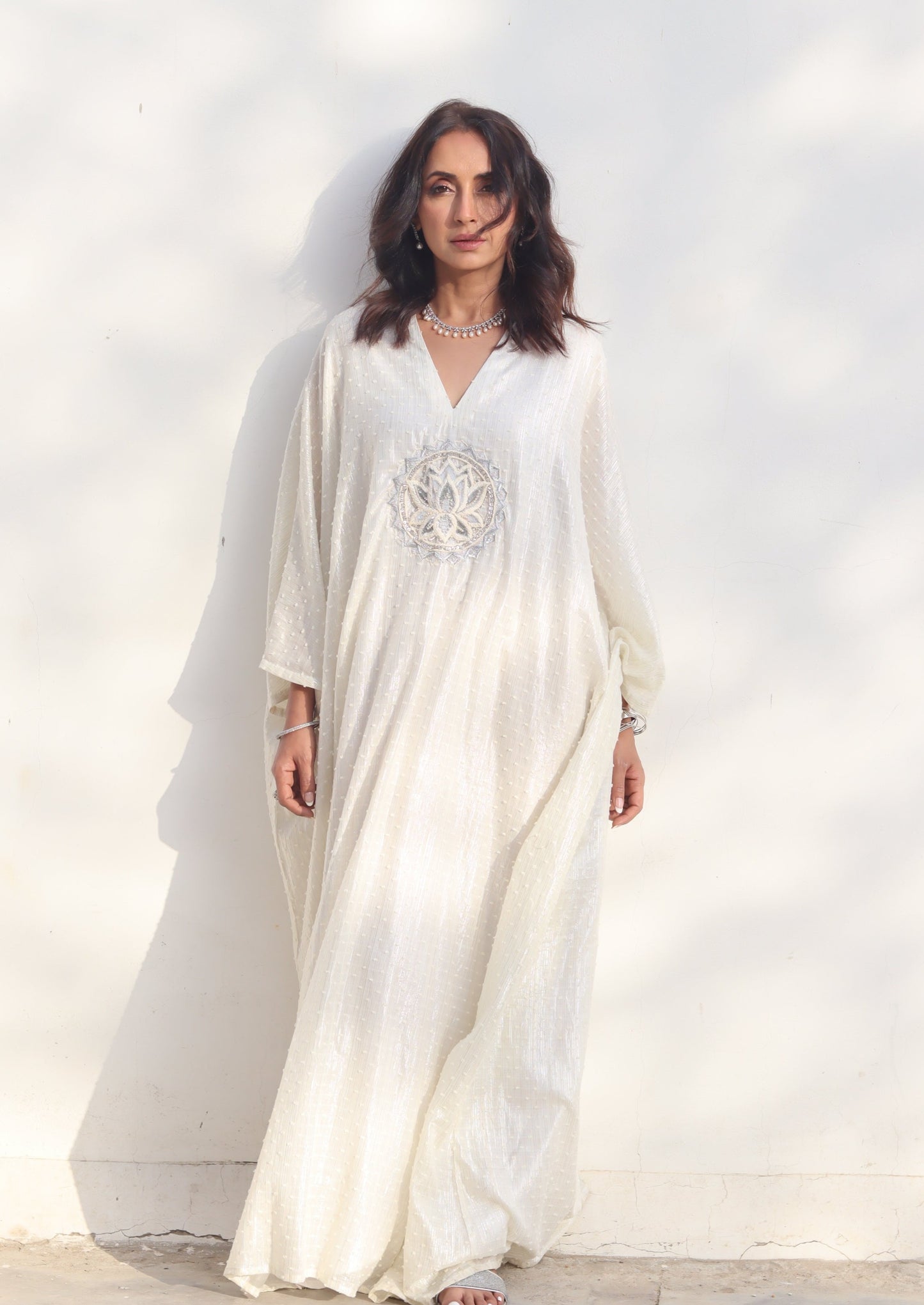 White lotus kaftan